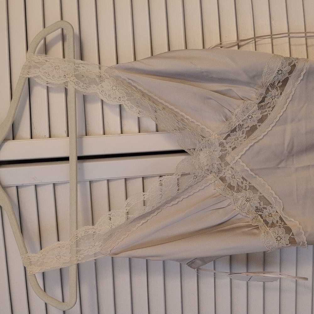 Ambercrombie & Fitch NWT M